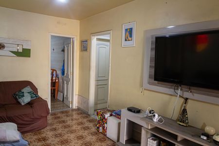 Casa para alugar com 220m², 3 quartos e 2 vagas Casa para alugar com 220m², 3 quartos e 2 vagasSala