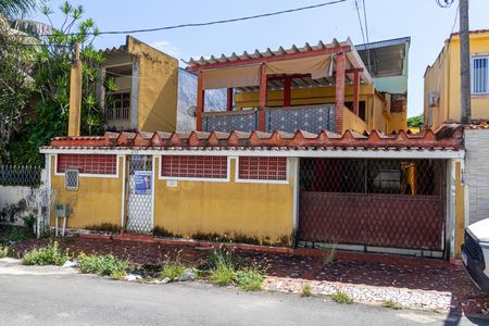 Casa para alugar com 220m², 3 quartos e 2 vagas Casa para alugar com 220m², 3 quartos e 2 vagasFachada