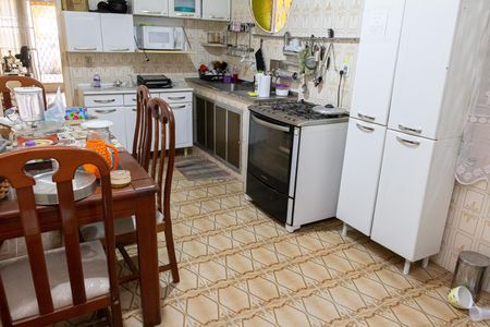 Casa para alugar com 220m², 3 quartos e 2 vagas Casa para alugar com 220m², 3 quartos e 2 vagasCozinha