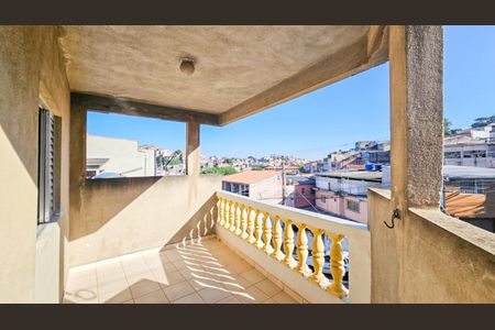 Casa para alugar com 107m², 2 quartos e 2 vagas Casa para alugar com 107m², 2 quartos e 2 vagasSacada