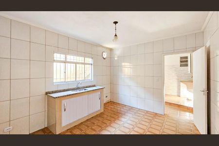 Casa para alugar com 107m², 2 quartos e 2 vagas Casa para alugar com 107m², 2 quartos e 2 vagasCozinha