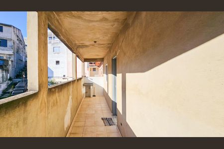 Casa para alugar com 107m², 2 quartos e 2 vagas Casa para alugar com 107m², 2 quartos e 2 vagasSacada