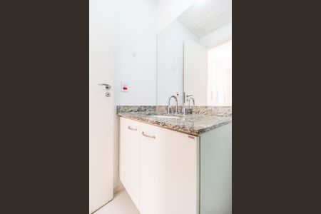 Apartamento para alugar com 70m², 1 quarto e sem vagaBanheiro da Suíte