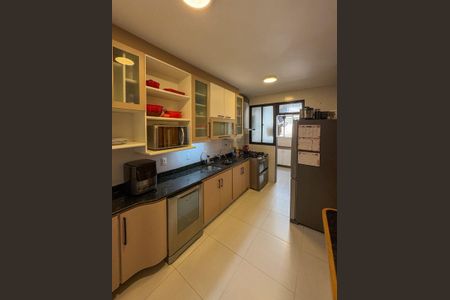 Apartamento à venda com 125m², 3 quartos e 1 vagaCozinha