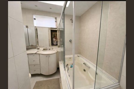 Apartamento à venda com 125m², 3 quartos e 1 vagaBanheiro 2