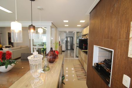 Apartamento à venda com 140m², 3 quartos e 3 vagasSala / Cozinha