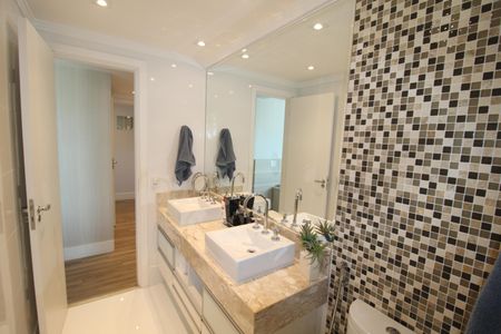 Apartamento à venda com 140m², 3 quartos e 3 vagasBanheiro