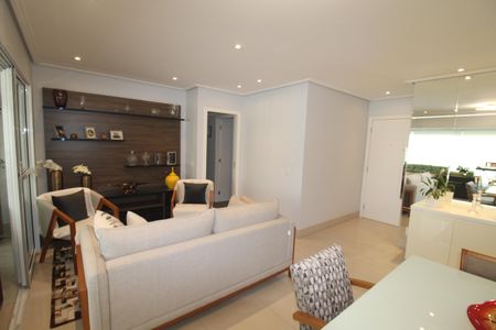 Apartamento à venda com 140m², 3 quartos e 3 vagasSala / Cozinha