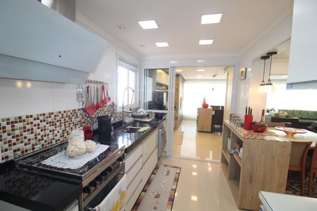 Apartamento à venda com 140m², 3 quartos e 3 vagasSala / Cozinha