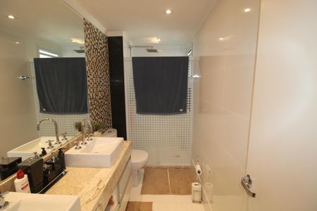 Apartamento à venda com 140m², 3 quartos e 3 vagasBanheiro