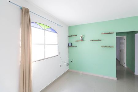 Sala de casa para alugar com 2 quartos, 110m² em Campo Grande, Rio de Janeiro