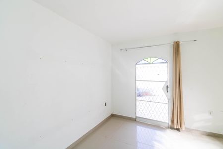 Sala de casa para alugar com 2 quartos, 110m² em Campo Grande, Rio de Janeiro