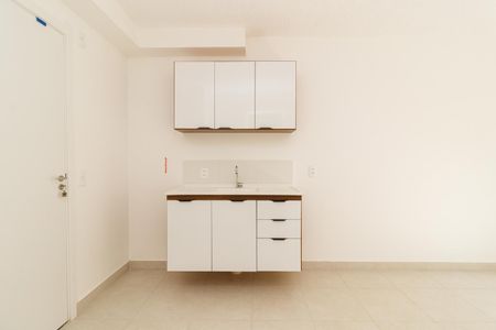 Apartamento para alugar com 32m², 2 quartos e sem vaga Apartamento para alugar com 32m², 2 quartos e sem vagaCozinha e Área de Serviço