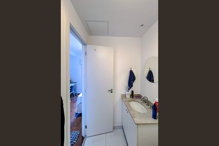 Banheiro de kitnet/studio para alugar com 1 quarto, 24m² em Belenzinho, São Paulo