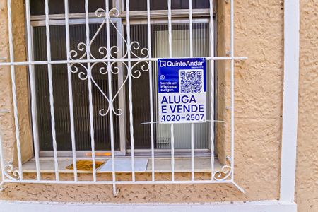 Apartamento para alugar com 50m², 2 quartos e sem vagaFachada apartamento com placa