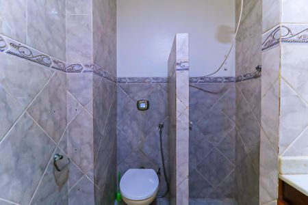 Apartamento para alugar com 50m², 2 quartos e sem vagaBanheiro