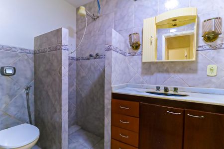 Apartamento para alugar com 50m², 2 quartos e sem vagaBanheiro