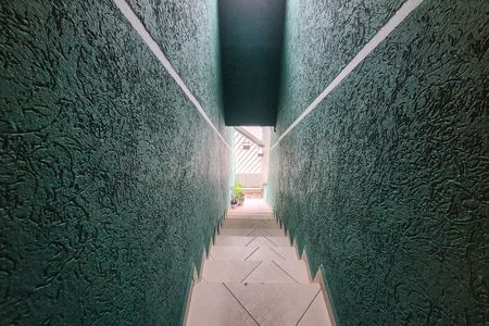 Casa à venda com 150m², 5 quartos e 4 vagas Casa à venda com 150m², 5 quartos e 4 vagasEntrada