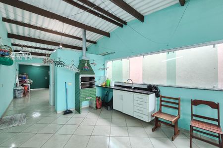 Casa à venda com 150m², 5 quartos e 4 vagas Casa à venda com 150m², 5 quartos e 4 vagasÁrea gourmet