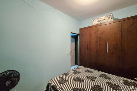 Casa à venda com 150m², 5 quartos e 4 vagas Casa à venda com 150m², 5 quartos e 4 vagasCasa 2 - suíte