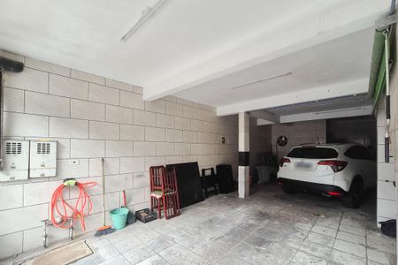 Casa à venda com 150m², 5 quartos e 4 vagas Casa à venda com 150m², 5 quartos e 4 vagasGaragem