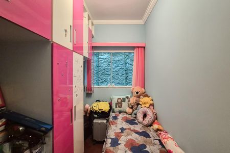 Casa à venda com 150m², 5 quartos e 4 vagas Casa à venda com 150m², 5 quartos e 4 vagasQuarto 2