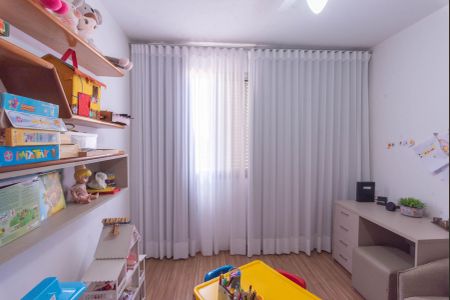 Apartamento à venda com 98m², 3 quartos e 2 vagasQuarto 3