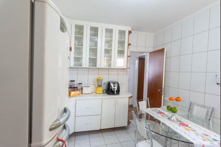 Apartamento à venda com 98m², 3 quartos e 2 vagasCozinha