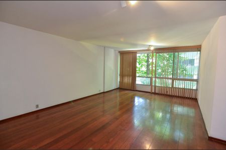 Sala de apartamento à venda com 4 quartos, 150m² em Tijuca, Rio de Janeiro