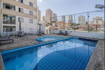 Apartamento à venda com 66m², 1 quarto e 1 vagapiscina_3