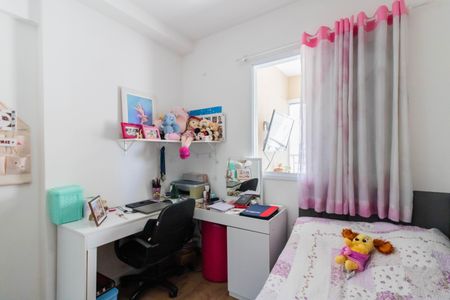 Apartamento à venda com 77m², 3 quartos e 2 vagasQuarto 3