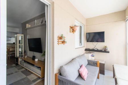 Apartamento à venda com 77m², 3 quartos e 2 vagasVaranda