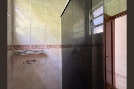 Casa à venda com 120m², 3 quartos e 2 vagas Casa à venda com 120m², 3 quartos e 2 vagasBanheiro