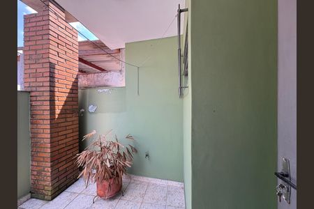 Casa à venda com 120m², 3 quartos e 2 vagas Casa à venda com 120m², 3 quartos e 2 vagasVaranda da Suíte