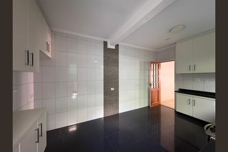 Casa à venda com 120m², 3 quartos e 2 vagas Casa à venda com 120m², 3 quartos e 2 vagasCozinha