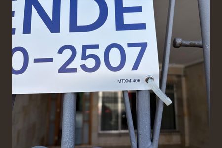 Casa à venda com 120m², 3 quartos e 2 vagas Casa à venda com 120m², 3 quartos e 2 vagasPlaca MTXM-406