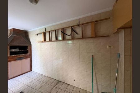 Casa à venda com 120m², 3 quartos e 2 vagas Casa à venda com 120m², 3 quartos e 2 vagasChurrasqueira