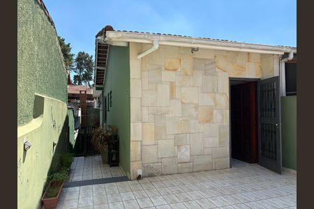 Casa à venda com 120m², 3 quartos e 2 vagas Casa à venda com 120m², 3 quartos e 2 vagasVaranda do Quarto 1