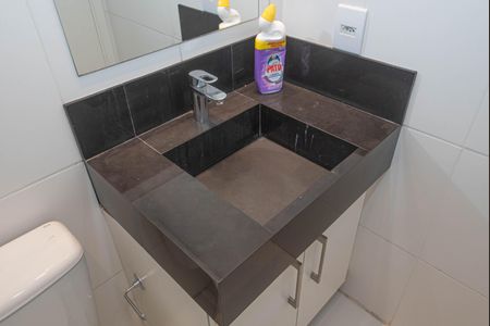 Apartamento à venda com 64m², 2 quartos e 2 vagasBanheiro Social