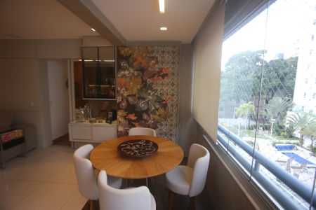 Apartamento à venda com 83m², 3 quartos e 2 vagasSala