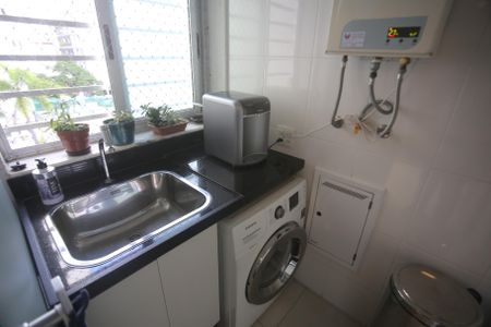 Apartamento à venda com 83m², 3 quartos e 2 vagasArea de serviço