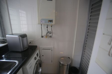 Apartamento à venda com 83m², 3 quartos e 2 vagasArea de serviço