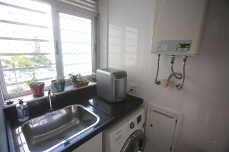 Apartamento à venda com 83m², 3 quartos e 2 vagasArea de serviço