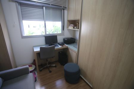 Apartamento à venda com 83m², 3 quartos e 2 vagasQuarto