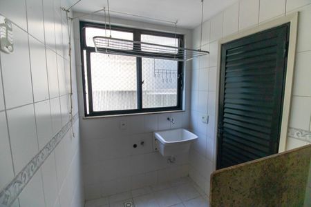 Apartamento para alugar com 60m², 2 quartos e 1 vaga Apartamento para alugar com 60m², 2 quartos e 1 vagaCozinha e Área de Serviço
