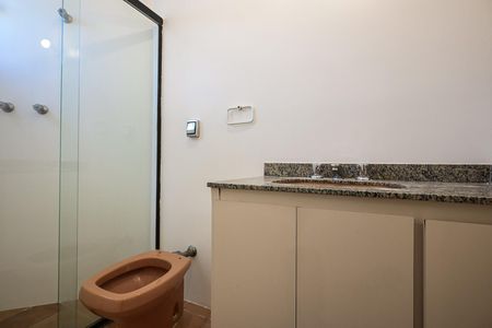 Apartamento à venda com 350m², 4 quartos e 5 vagasBanheiro Suíte 2
