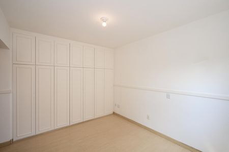 Apartamento à venda com 350m², 4 quartos e 5 vagasSuíte 1