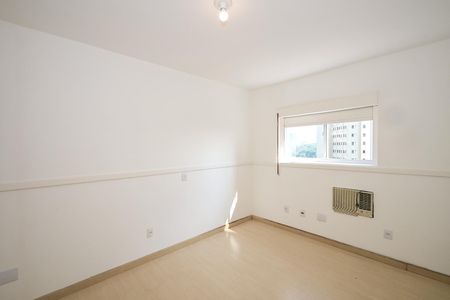 Apartamento à venda com 350m², 4 quartos e 5 vagasSuíte 1