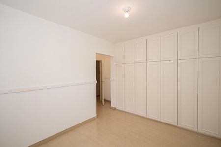 Apartamento à venda com 350m², 4 quartos e 5 vagasSuíte 1