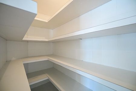 Apartamento à venda com 350m², 4 quartos e 5 vagasDespensa
